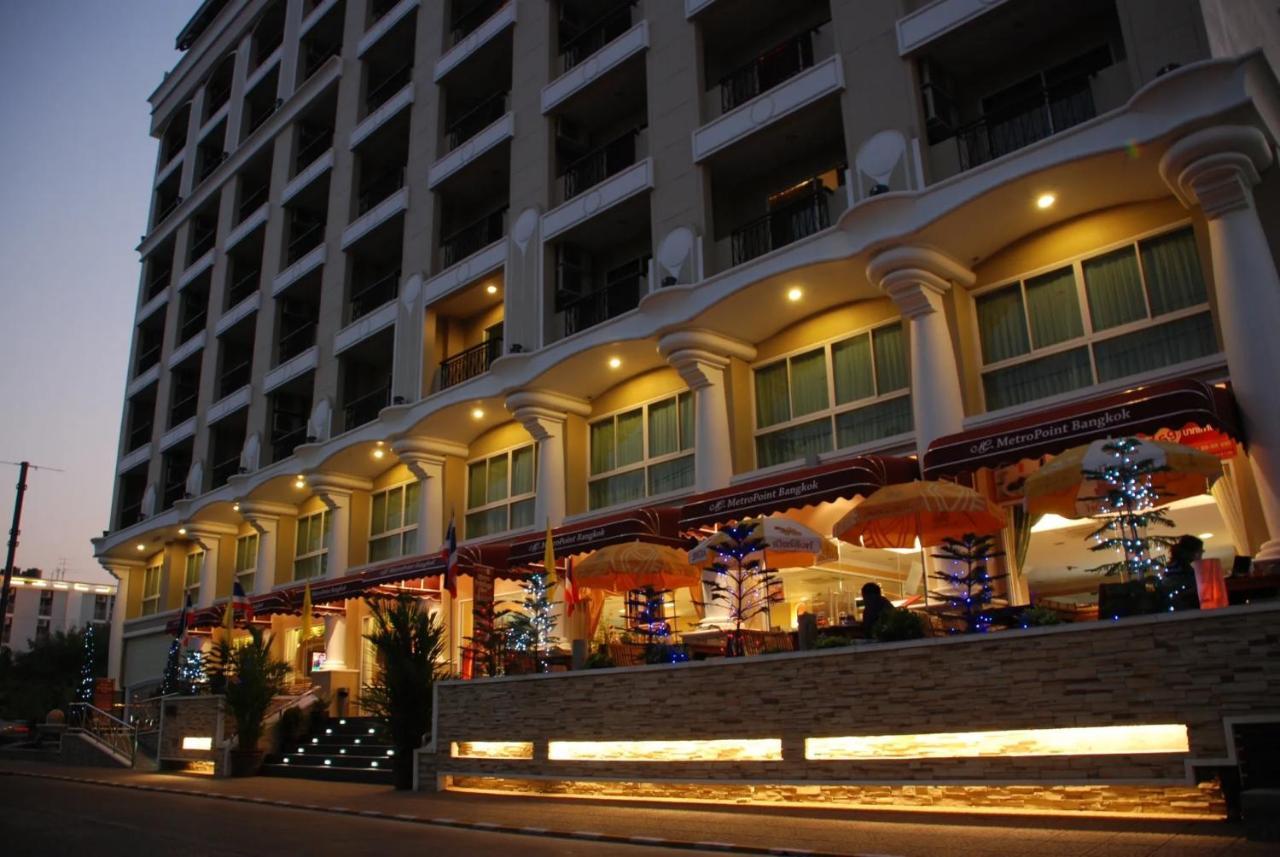 Metro Point Bangkok Otel Dış mekan fotoğraf